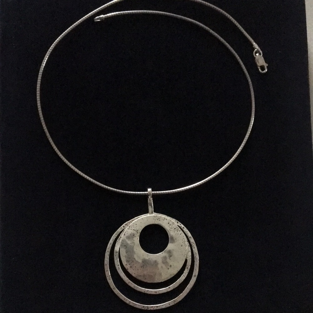 Silpada sterling silver 3 circle necklace N1329
